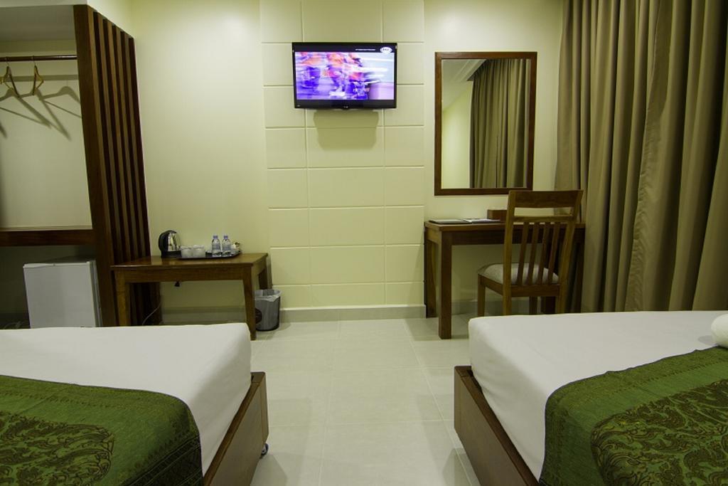Rose Emerald Hotel Phnom Penh Dış mekan fotoğraf