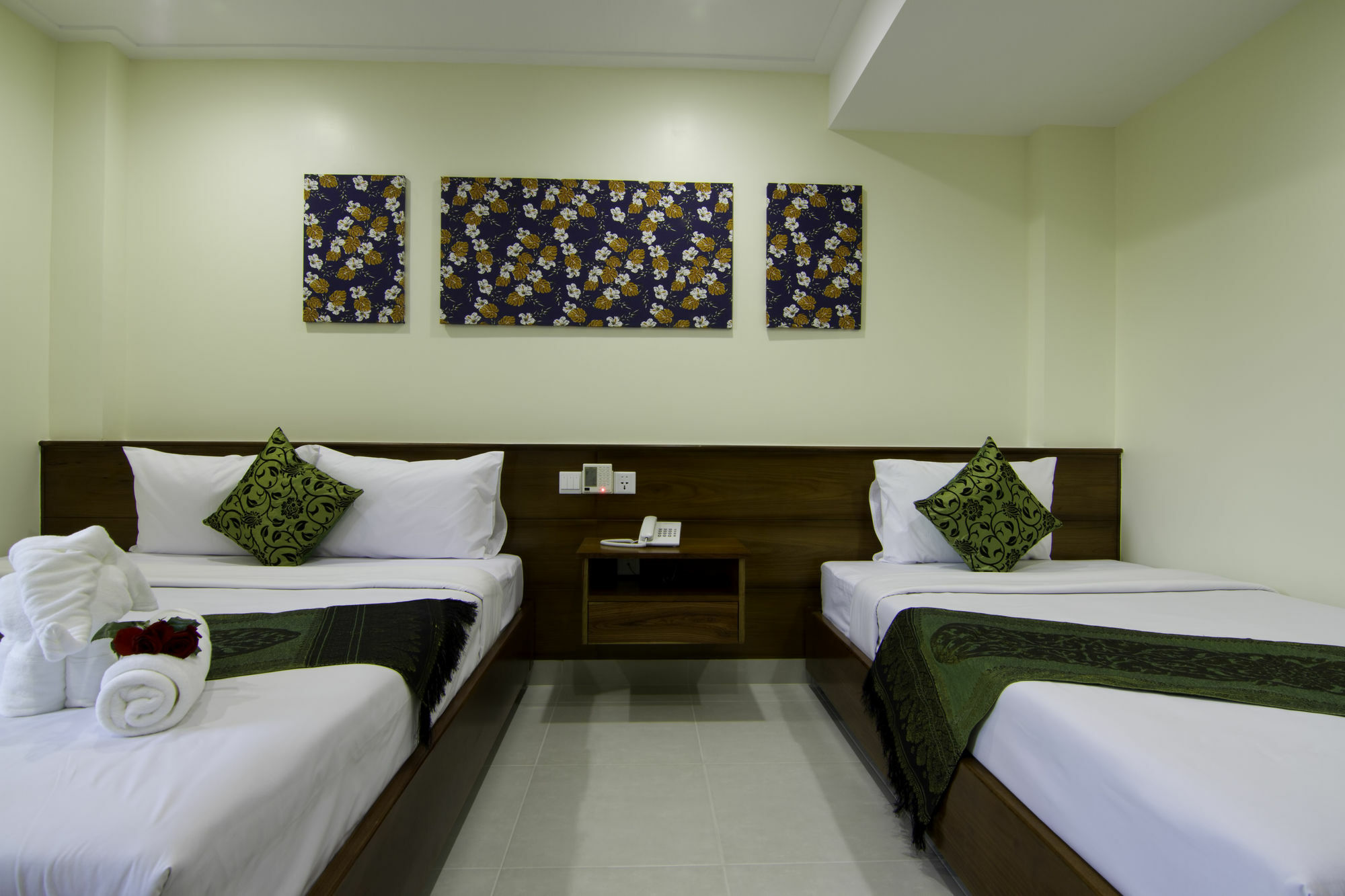 Rose Emerald Hotel Phnom Penh Dış mekan fotoğraf