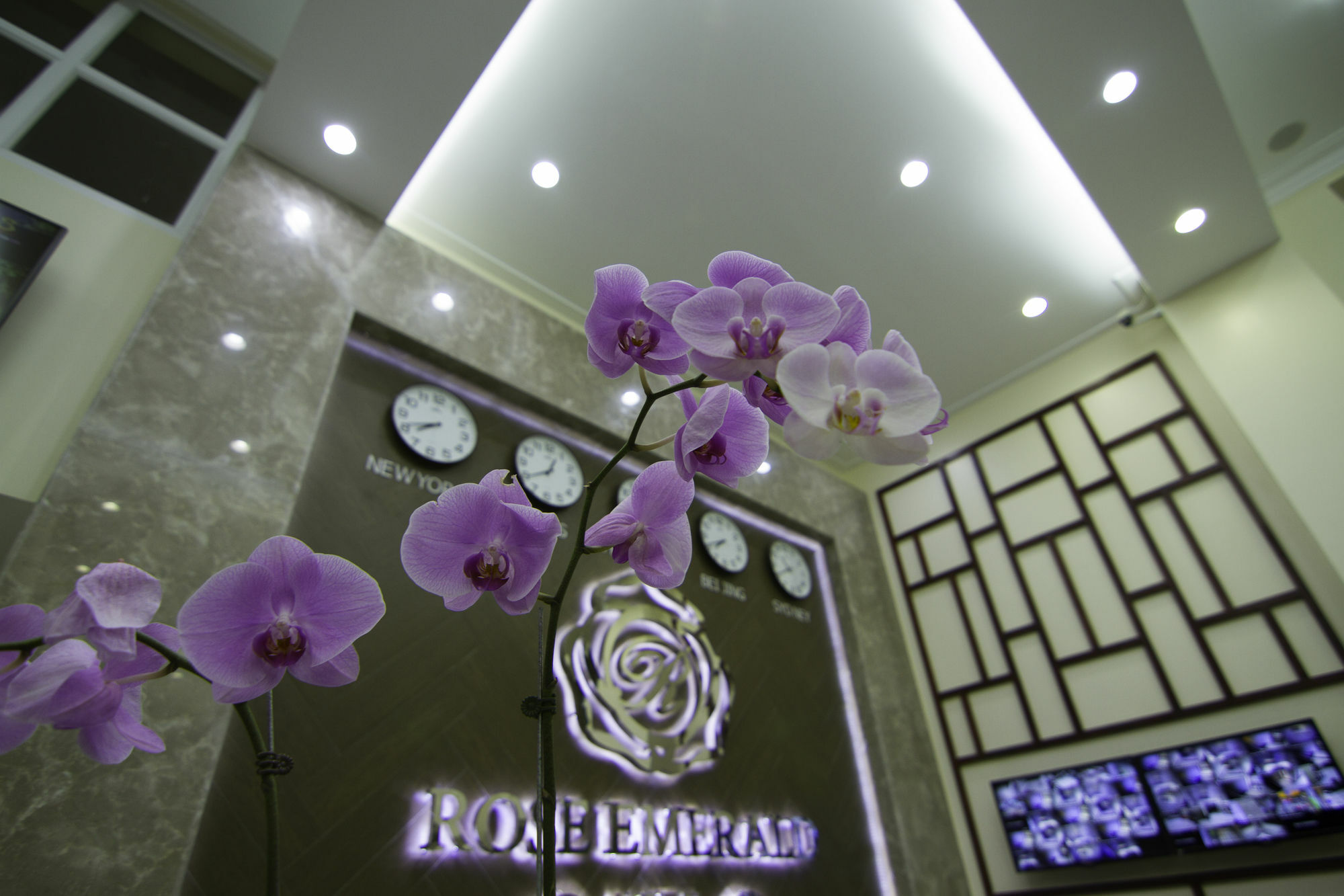Rose Emerald Hotel Phnom Penh Dış mekan fotoğraf